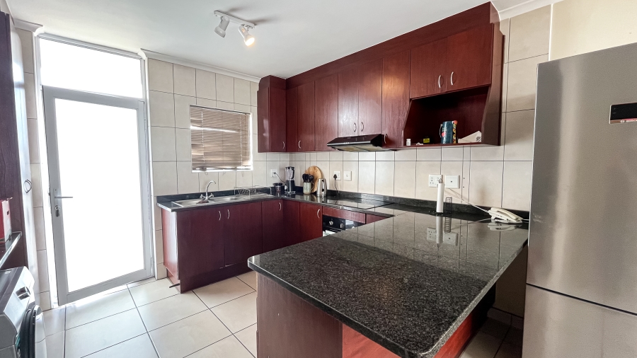 2 Bedroom Property for Sale in Muizenberg Western Cape